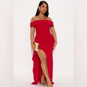 New Fashion Nova Formal Elegant Red Off-Shoulder Maxi Dress Size XS